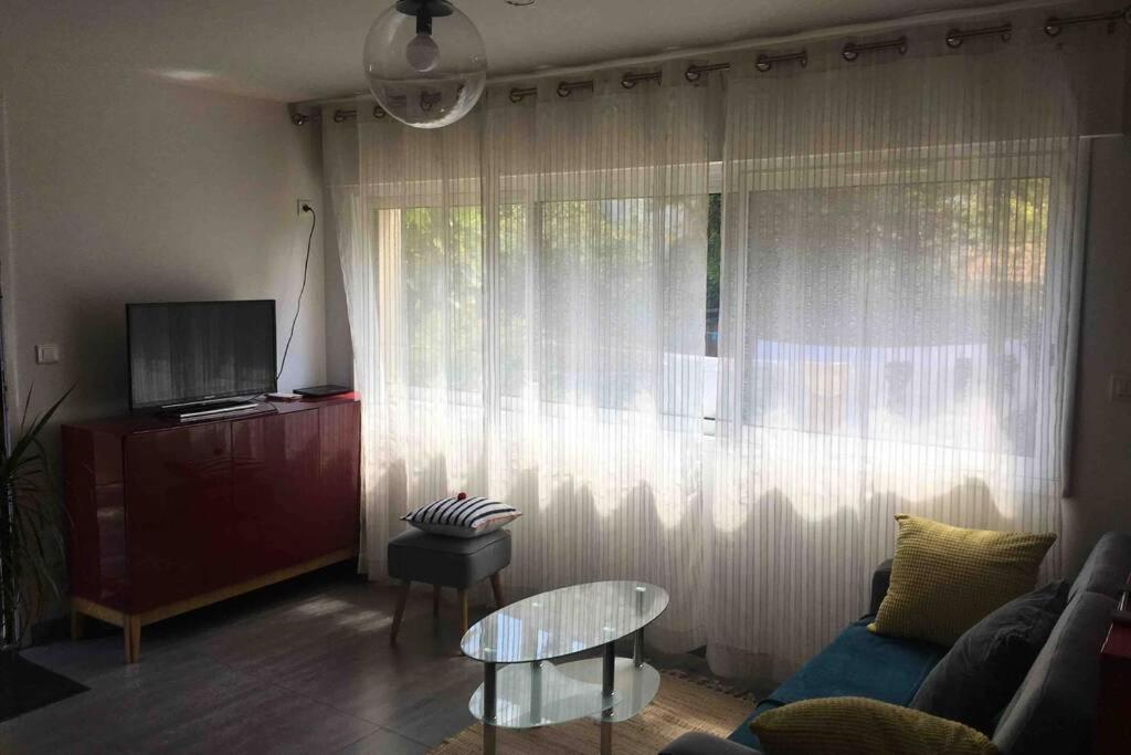 Bel Appartement En Rez De Jardin, 10Min Centre Et 300M Quais De Seine Wifi รูออง ภายนอก รูปภาพ